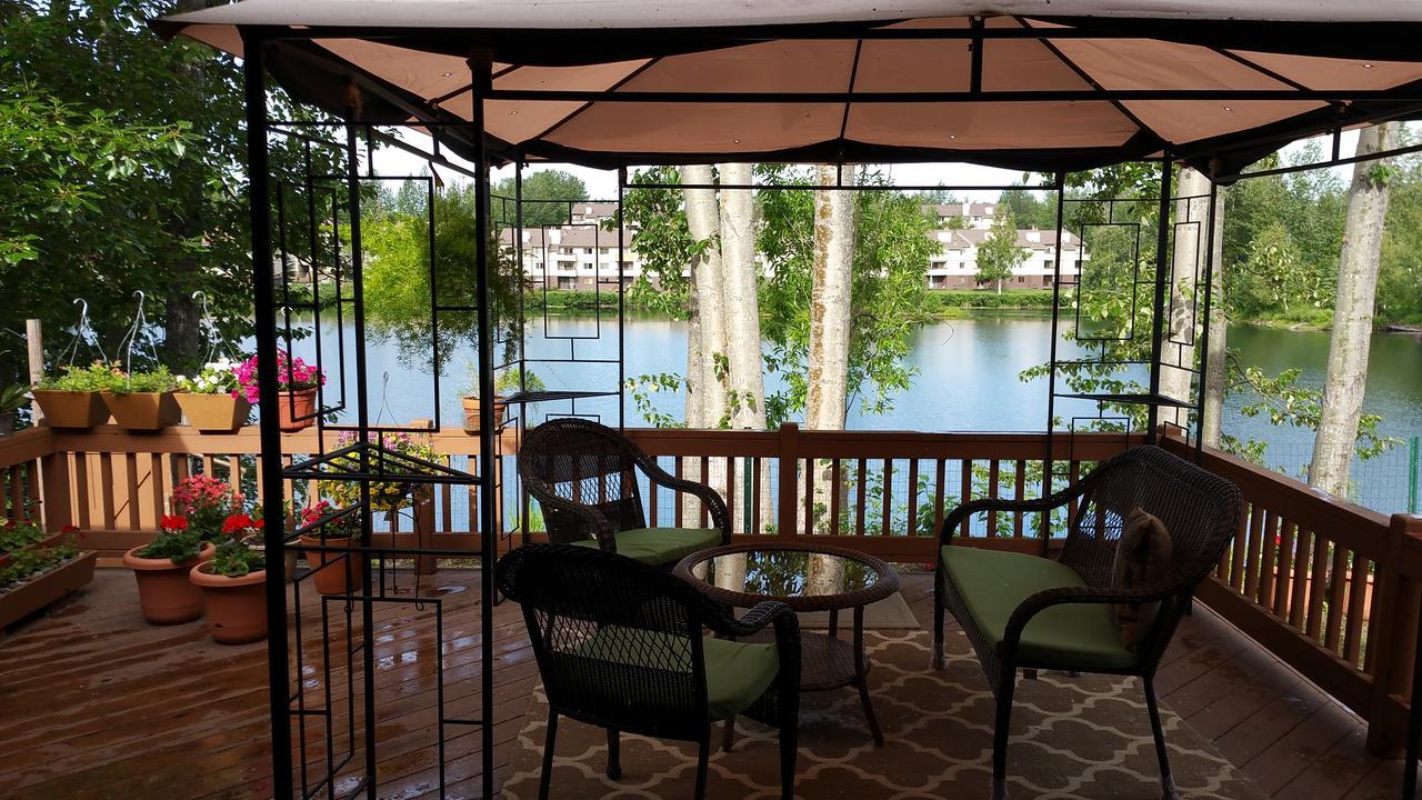 Reflection Lake Bed And Breakfast Anchorage Exterior photo