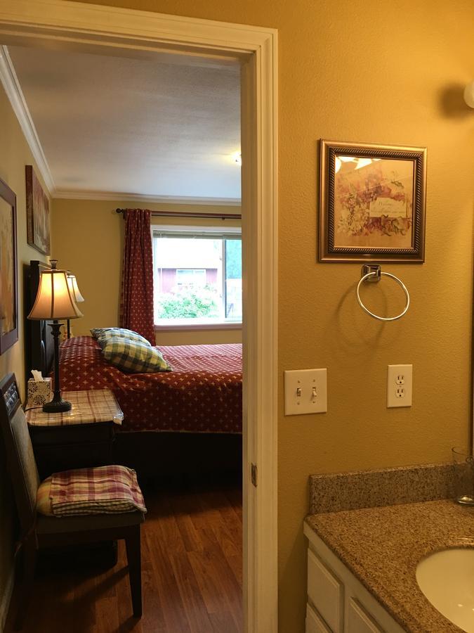 Reflection Lake Bed And Breakfast Anchorage Exterior photo
